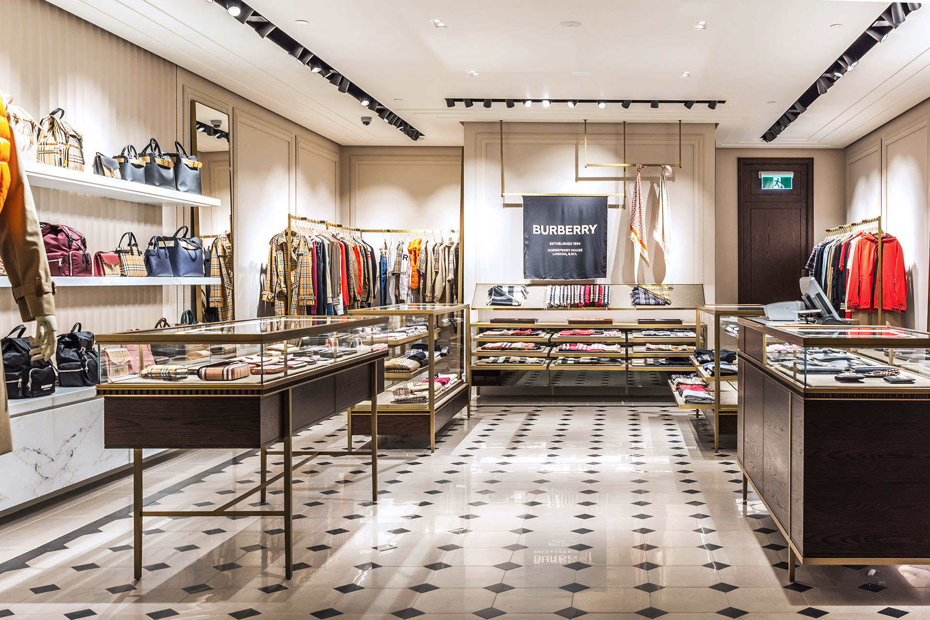 DFS Galleria Cairns: Louis Vuitton store to close